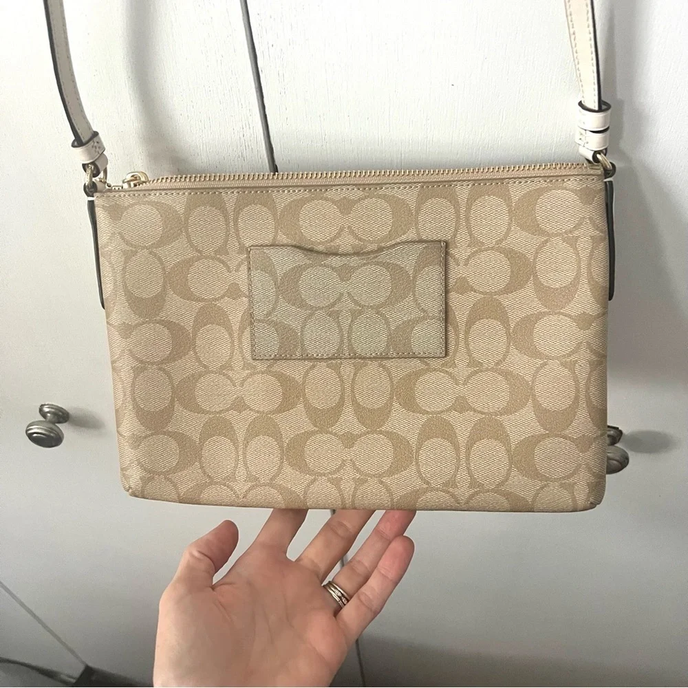 NWOT Coach Signature PVC Crossbody Bag – Khaki / Chalk – F58319 - Picture 4 of 7